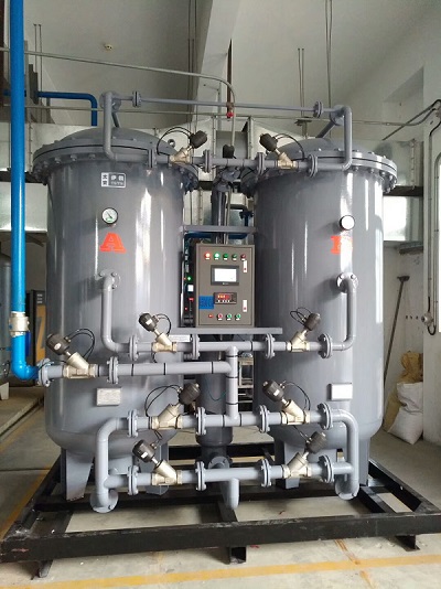 某輪(lun)胎企業400立(li)方，純度99.5%制(zhi)氮機現場(chang)